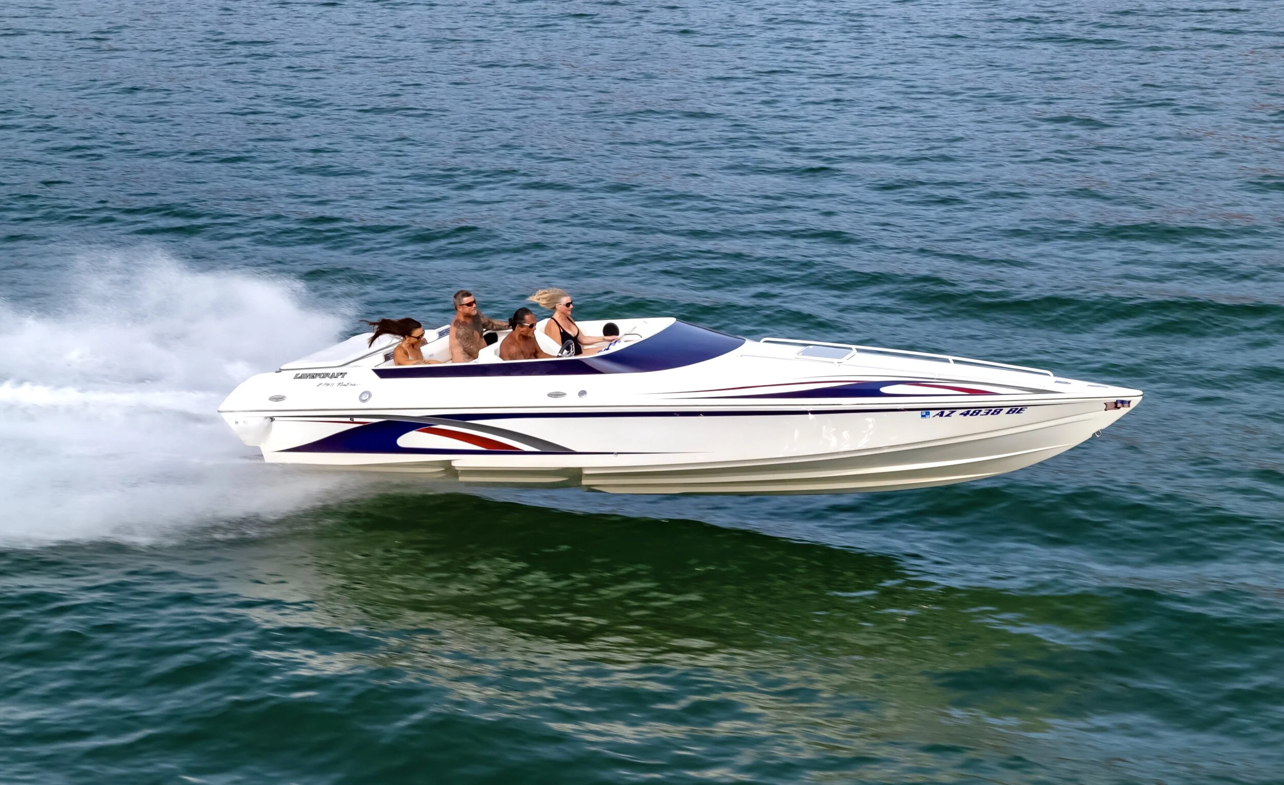 Lavey Craft 2750 NuEra: An Enthusiasts Speedboat — Wave To Wave